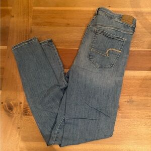 American Eagle Light Blue Denim next level stretch super hi rise jeggings